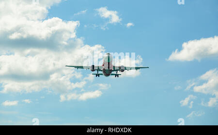 Airbus flying overhead Foto Stock