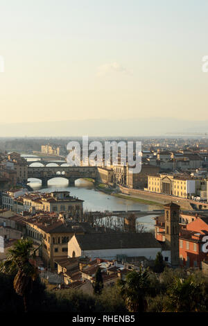 Vista panoramica di Firenze vista da Piazzale Michelangelo, Firenze, Italia Foto Stock