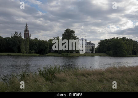 Parco di Wörlitzer con Wörlitz Palace è una parte importante dell'Dessau-Wörlitz Garden Realm, che è un sito patrimonio mondiale in Germania. Foto Stock