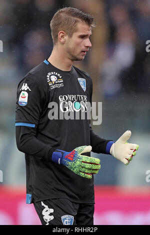 Empoli, Italia. 2° febbraio 2019. Ivan Provedel di Empoli durante la Serie A match tra Empoli e Chievo Verona allo Stadio Carlo Castellani, Empoli, in Italia il 2 febbraio 2019. Foto di Luca Pagliaricci. Solo uso editoriale, è richiesta una licenza per uso commerciale. Nessun uso in scommesse, giochi o un singolo giocatore/club/league pubblicazioni. Credit: UK Sports Pics Ltd/Alamy Live News Foto Stock