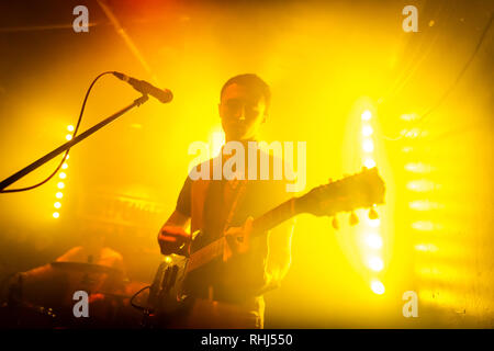 Edinburgh, Regno Unito. 2° febbraio 2019. Banda di Glasgow Rapids pesante eseguire a iconico Edinburgh music venue subdolo Pete's come parte del luogo indipendente settimana 2019. Credito: Andy Catlin/Alamy Live News Credito: Andy Catlin/Alamy Live News Foto Stock