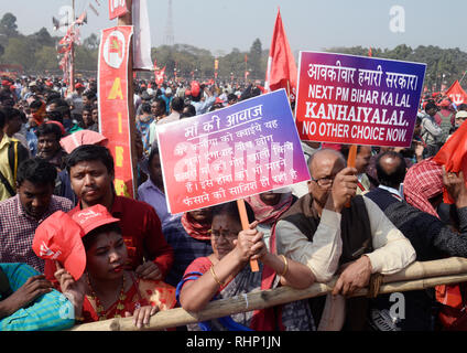 Kolkata, India. 03Feb, 2019. Attivista di sinistra da parte differente del membro prendere parte nella parte anteriore sinistra della brigata rally davanti a elezioni generali 2019. Credito: Saikat Paolo/Pacific Press/Alamy Live News Foto Stock