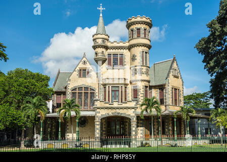 Stollmeyers Castello, una delle 'Magnificent sette' storiche case coloniali rivolta verso il Queens Park Savannah nel porto di Spagna, Trinidad & Tobago Foto Stock