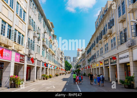 XIAMEN, Cina - 09 ottobre: si tratta di Zhongshan Road, la strada principale per lo shopping e il popolare destinazione di viaggio nella zona del centro cittadino su ottobre 09, 2018 in Foto Stock