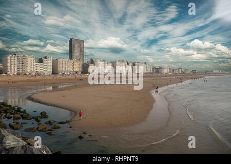 Vista panoramica sullo skyline di Oostende Foto Stock