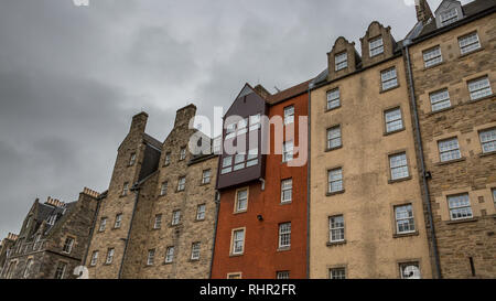 Queste facciate In Arenaria sono state la pietra da costruzione preferita dei muratori di Edimburgo. Foto Stock