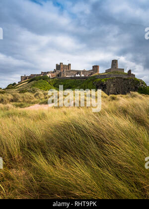 Il castello di Bamburgh, Northumberland, Regno Unito Foto Stock