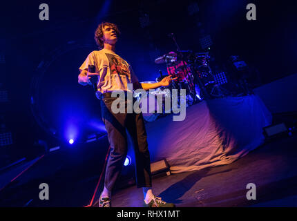 Plymouth, Regno Unito. 03Feb, 2019. Rob Damiani del british rock band Don Broco eseguendo il loro tour in Plymouth padiglioni. Credito: Steve Lewington/ Alamy Live News Foto Stock