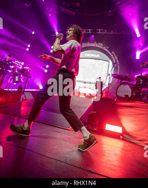 Plymouth, Regno Unito. 03Feb, 2019. Rob Damiani del british rock band Don Broco eseguendo il loro tour in Plymouth padiglioni. Credito: Steve Lewington/ Alamy Live News Foto Stock