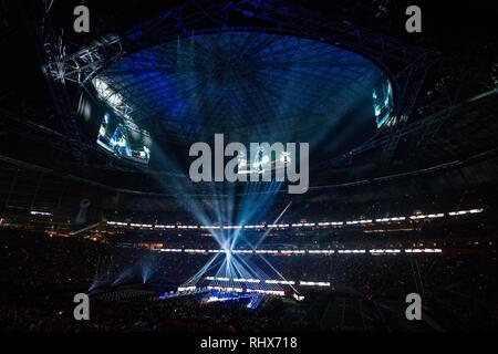 I Maroon 5 Halftime spettacolo durante il Super Bowl LIII tra il Los Angeles Rams e il New England Patriots domenica 3 febbraio 2019 al Mercedes-Benz Stadium di Atlanta, GA. Giacobbe Kupferman/CSM Foto Stock