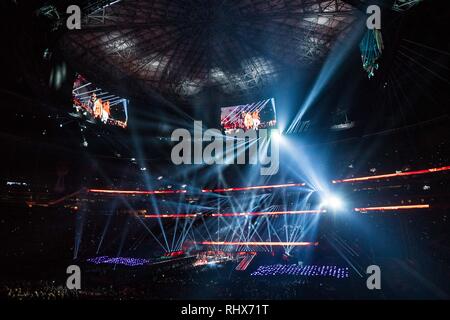 I Maroon 5 Halftime spettacolo durante il Super Bowl LIII tra il Los Angeles Rams e il New England Patriots domenica 3 febbraio 2019 al Mercedes-Benz Stadium di Atlanta, GA. Giacobbe Kupferman/CSM Foto Stock