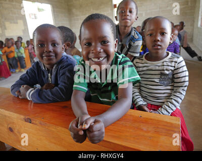 TANZANIA - Foto di Sean Sprague 2018 bambini del kindergarrten Bukundi a. Foto Stock
