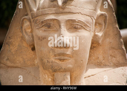 Sphinx Alley di Luxor Foto Stock