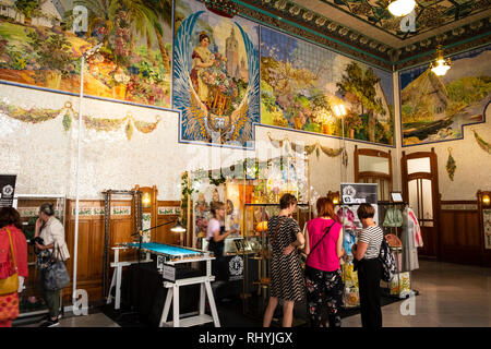 Interno di piastrelle a mosaico in Estacion del Norte. Valencian Art Nouveau in Valencia.Spagna Foto Stock