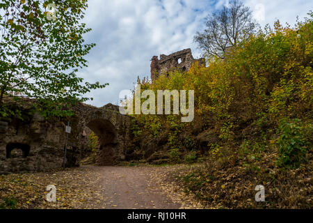 Burg rovine Hohnstein arco d'ingresso in Harz di Neustadt an Germania Foto Stock