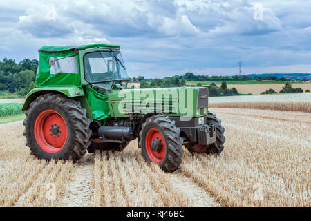 Karben, Assia, Deutschland, Fendt Favorit 4S , Baujahr 1967, 90 PS, Hubraum 5,2 l Foto Stock