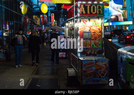 Carrello alimentare nella città di New York Foto Stock