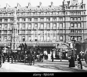 Charing Cross Stazione Ferroviaria e Hotel, Londra Foto Stock