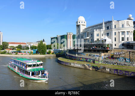 Urania, il canale del Danubio, nave passeggeri, Vienna, 01. Centro Storico, Wien, Austria Foto Stock