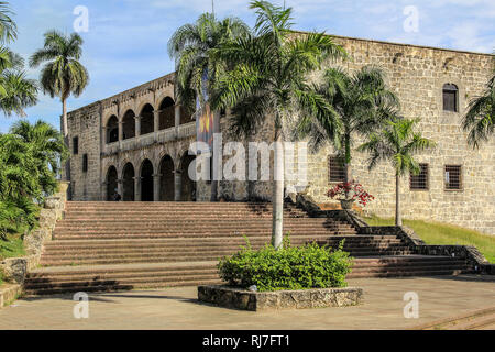 Große Antillen, Karibik, Dominikanische Republik, Santo Domingo, Zona Colonial, Kolumbus Haus in der kolonialen Altstadt von Santo Domingo Foto Stock