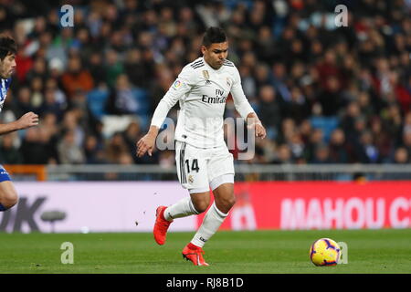 Madrid, Spagna. 3 febbraio, 2019. Casemiro (reale) Calcio/Calcetto : spagnolo "La Liga Santander' match tra il Real Madrid CF 3-0 Deportivo Alaves al Santiago Bernabeu di Madrid in Spagna . Credito: Mutsu Kawamori/AFLO/Alamy Live News Foto Stock