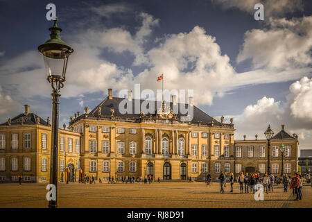 Europa, Dänemark, Kopenhagen, Schloss Amalienborg, Schlossplatz Foto Stock