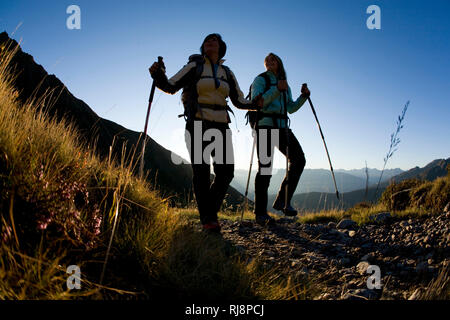 Wanderszene am Kellerjoch, Tuxer Alpen, Zillertal, Tirol Österreich Foto Stock