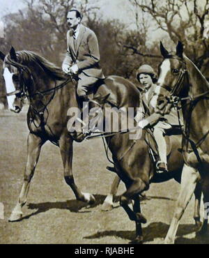 Il principe Henry, duca di Gloucester, (1900 - 1974) lo zio della Principessa Elisabetta dopo la Regina Elisabetta II equitazione con sua nipote. 1933 Foto Stock