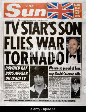 Titolo di "Sun" un tabloid britannico giornale, 21 gennaio 1991, relativa a British RAF piloti durante la guerra del Golfo (2 agosto 1990 - 28 febbraio 1991). Esso raffigura Giovanni Peters a catturato RAF pilota e Michael Coleman il pilota figlio di una famosa emittente, David Coleman Foto Stock