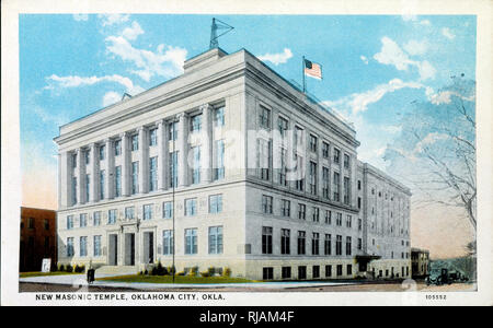 Cartolina raffigurante il nuovo tempio massonico, Oklahoma City, Stati Uniti d'America 1923. Originariamente costruito nel 1923 come un tempio massonico con un auditorium che ospitavano fino a 3000 persone. Gli architetti, Layton, Hicks e Forsyth. Dal 2001 l'edificio è diventato l'Oklahoma City National Memorial & Museum Foto Stock