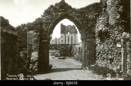 Arco del coro, Castello di Hastings, Hastings, Sussex orientale Foto Stock