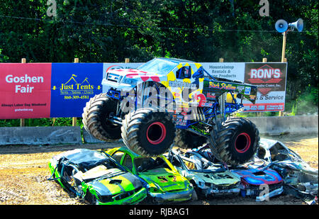 Gosen, Connecticut. Il 4 settembre 2017. Il stallone nero monster truck a Goscen annuale fiera in Gosen Connecticut, Litchfield County su un sunn Foto Stock