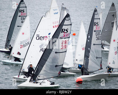 Inizio della vela Dinghy gara a North Berwick Foto Stock