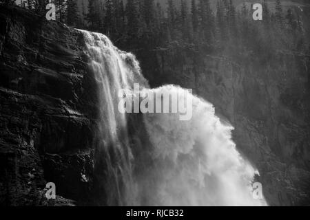 Kanada, British Columbia, Kanadische Montagne Rocciose, il Monte Robson Provincial Park, l'imperatore cade, Foto Stock