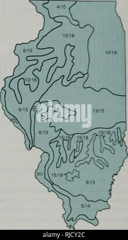 . La modifica di Illinois ambiente : importanti tendenze : relazione riassuntiva delle tendenze critiche progetto di valutazione. L'uomo; inquinamento; la protezione ambientale; Ecologia; valutazione dell'impatto ambientale. 58 • La modifica di Illinois ambiente urbanizzazione sempre più in concorrenza con l'agricoltura per Illinois terra. • Un preventivo trovato che 17 di Illinois' top 20 contee di allevamento sono situate in o adiacenti a zone urbanizzata, come definito da parte del governo degli STATI UNITI Census Bureau. Pagina 60 Figura 8-5 dello spessore medio di Topsolls In Illinois 1) primo numero è lo spessore del presente o la rimanente superficie suoli, incfie media Foto Stock