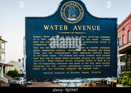 Un marcatore storico dall'Alabama Commissione storica si trova sul viale di acqua, 14 febbraio, 2015, in Selma, Alabama. Foto Stock