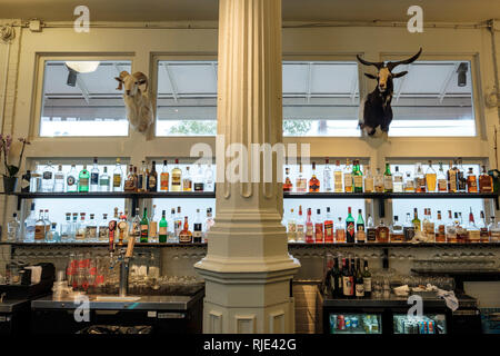 St Roch mercato, il Mayhaw Bar, Marigny Neighborhood, New Orleans, Louisiana, Stati Uniti d'America, STATI UNITI D'AMERICA Foto Stock