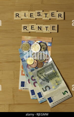 Firmare la sicurezza della pensione tedesca Grundrente Rentensicherheit Riester Rente Foto Stock
