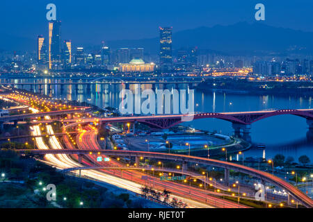 Seul cityscape in Twilight, Corea del Sud. Foto Stock