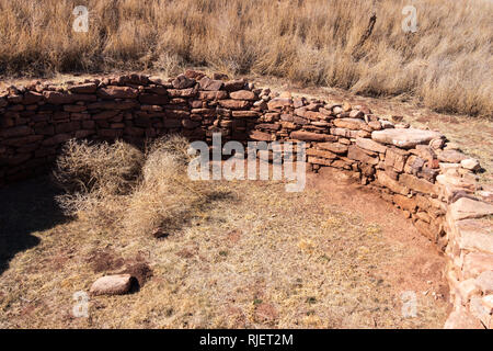 Antichi Kiva vicino a Pueblo, Nuovo Messico. La gente del posto sono i discendenti degli antichi indiani a volte chiamato Anasazi. Foto Stock