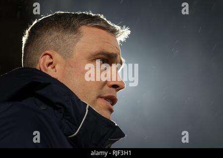 Cheltenham Town FC v Yeovil Town FC al Jonny rocce Stadium, Whaddon Road (Sky scommessa lega due - 5 febbraio 2019) - Michael Duff foto da Antony Foto Stock