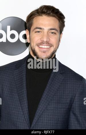 Alberto Frezza presso gli arrivi per Disney ABC Television ospita: TCA Winter Press Tour 2019, il Langham Huntington, Pasadena, Pasadena, CA, 5 febbraio 2019. Foto di: Priscilla concedere/Everett Collection Foto Stock