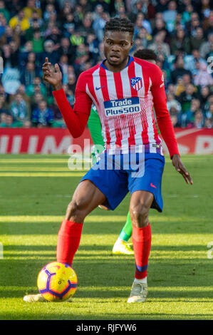 SEVILLA, 03-02-2019. Primera Division campionato spagnolo. LaLiga. Estadio Benito Villamarin. Thomas Partey (Atletico de Madrid) durante il gioco Real Betis - Atletico de Madrid. Foto Stock