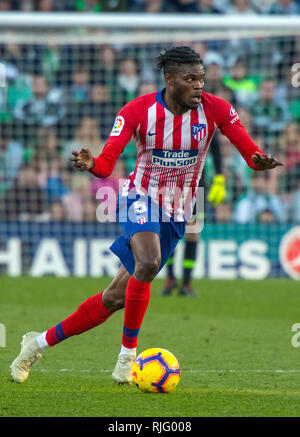 SEVILLA, 03-02-2019. Primera Division campionato spagnolo. LaLiga. Estadio Benito Villamarin. Thomas Partey (Atletico de Madrid) durante il gioco Real Betis - Atletico de Madrid. Foto Stock