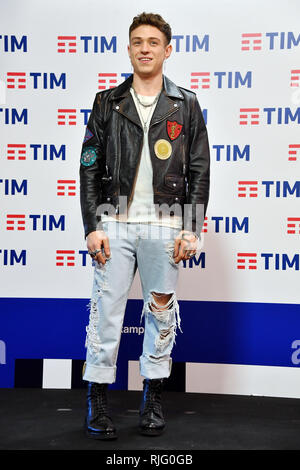 Foto Gian Mattia d'Alberto/LaPresse 06 Febbraio 2019 Sanremo, Italia Spettacolo Festival di Sanremo 2019, photocall Irama Nella foto: Foto Irama Gian Mattia d'Alberto/LaPresse Febbraio 06th, 2019 Sanremo, Italia Entertainment Festival di Sanremo 2019, photocall Irama nella foto: Irama Foto Stock