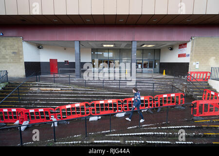 Kirkcaldy, Scotland, Regno Unito. 6 Feb 2019. I distacchi shopping centre in Kirkcaldy è stata venduta all'asta a Londra il 5 febbraio, 2019 con un prezzo di orientamento di una sterlina. Finalmente è stato venduto per tre cento e dieci mila libbre. Credito: Iain Masterton/Alamy Live News Foto Stock