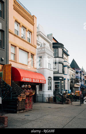 Le aziende sul diciottesimo Street, in Adams-Morgan, Washington DC Foto Stock