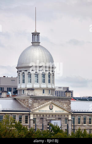 Montreal, Canada - Giugno, 2018: la cupola del Mercato di Bonsecours Marche Bonsecours, un vecchio mercato vittoriano edificio della Vecchia Montreal, Quebec, Canada. Modifica Foto Stock