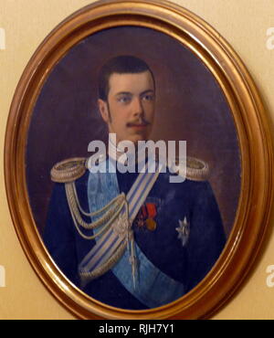 Nicholas II come Tsarevich (più tardi lo Zar di Russia). 1889. Nicholas II o Nikolai II (1868 - 17 luglio 1918), lo Zar di Russia. noto come San Nicola nella chiesa ortodossa russa, è stato l'ultimo imperatore di Russia, praticati a partire dal 1 Novembre 1894 fino alla sua abdicazione forzata il 15 marzo 1917. Il suo regno ha visto la caduta dell'impero russo da uno dei principali grandi potenze del mondo economico e militare di crollo. Foto Stock