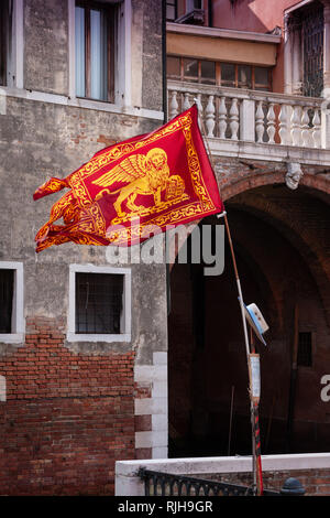 Bandiera & Hat Venezia, Italia e Europa Foto Stock